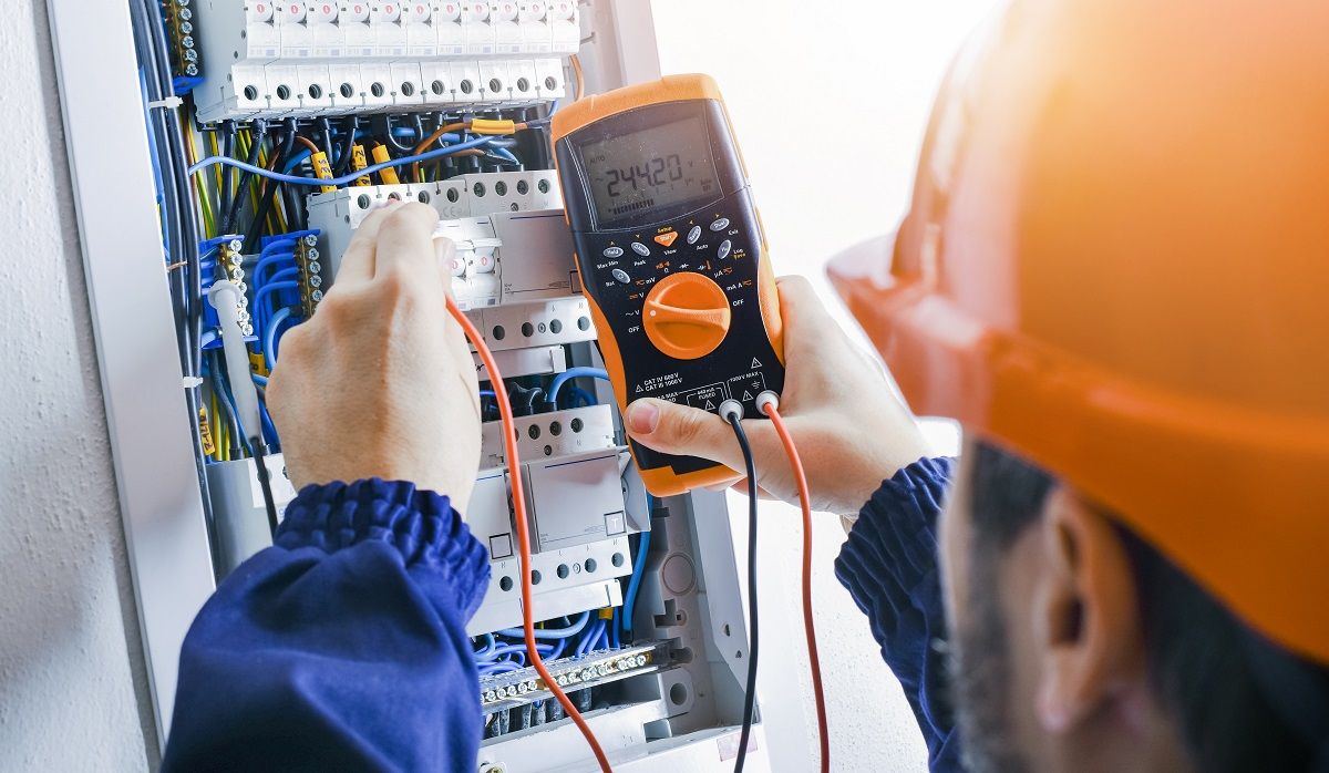 Consumer unit testing and fuse board upgrade